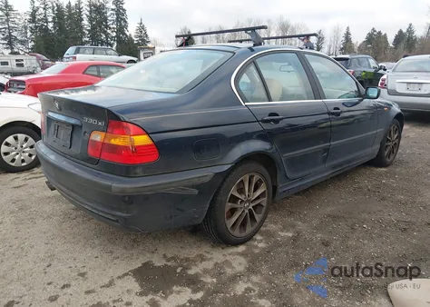 2003 BMW 330Xi из США, поврежденный, VIN WBAEW53403PG09584